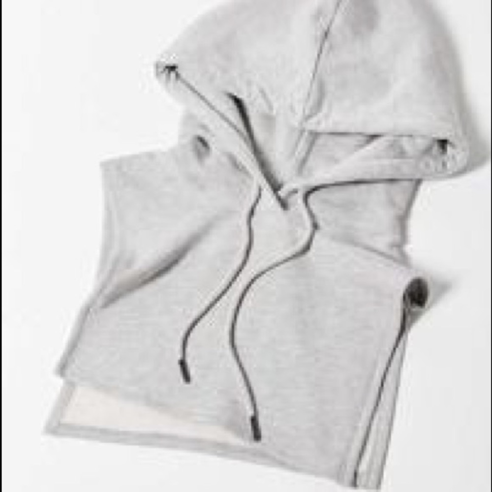 urban outfitters removable hood